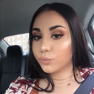 Meet your Posher, Angelica